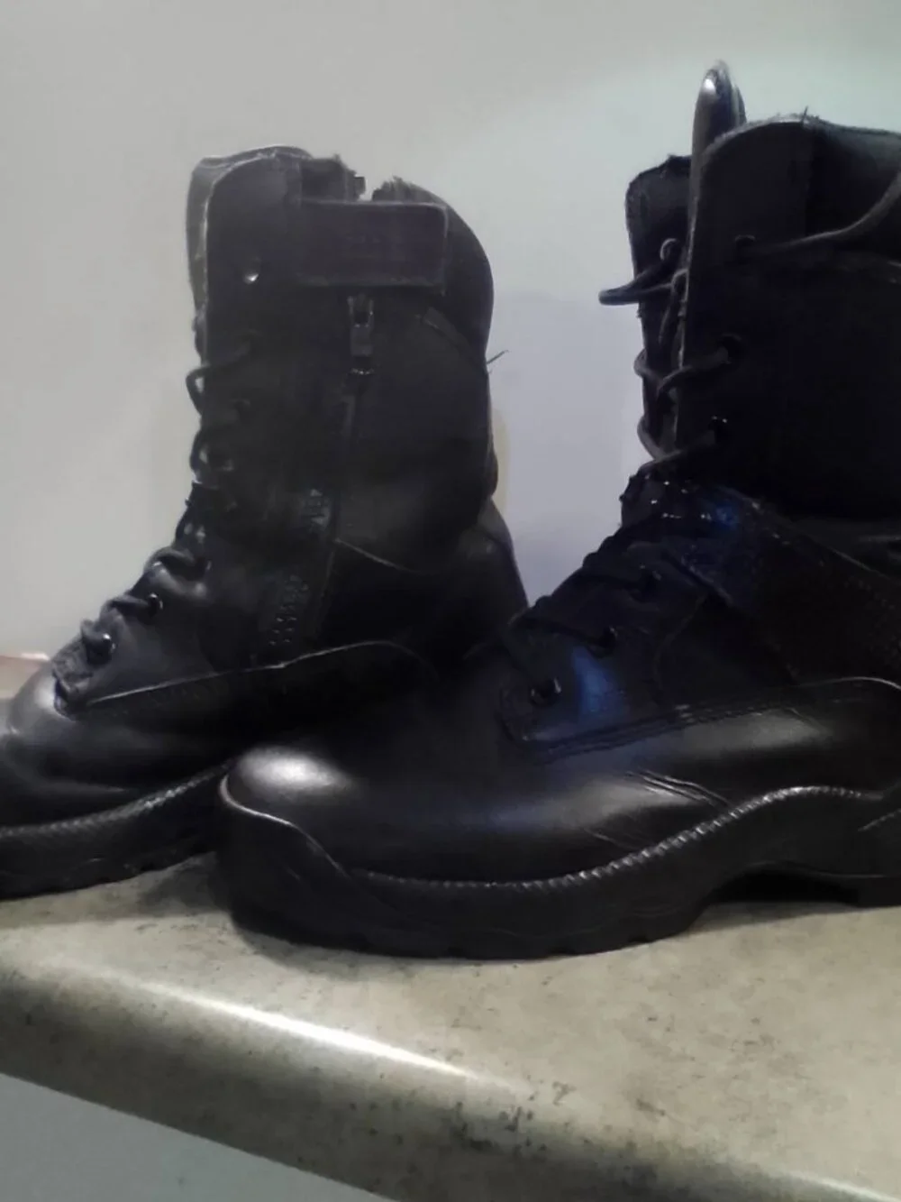 Mens 5.11 Tactical Boots 8 Black